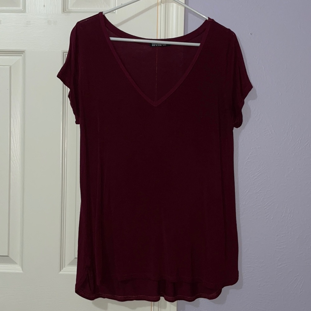 Cotton T-shirt. Color maroon. Size medium